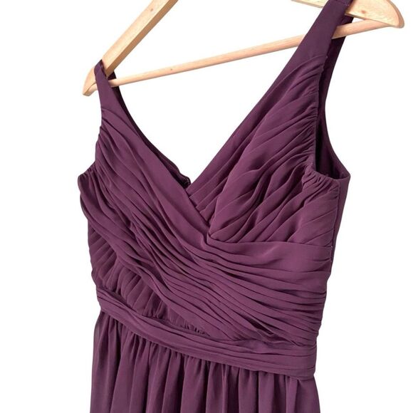 David's Bridal Wisteria Short Bridesmaid Dress in Size 2 - Picture 5 of 8